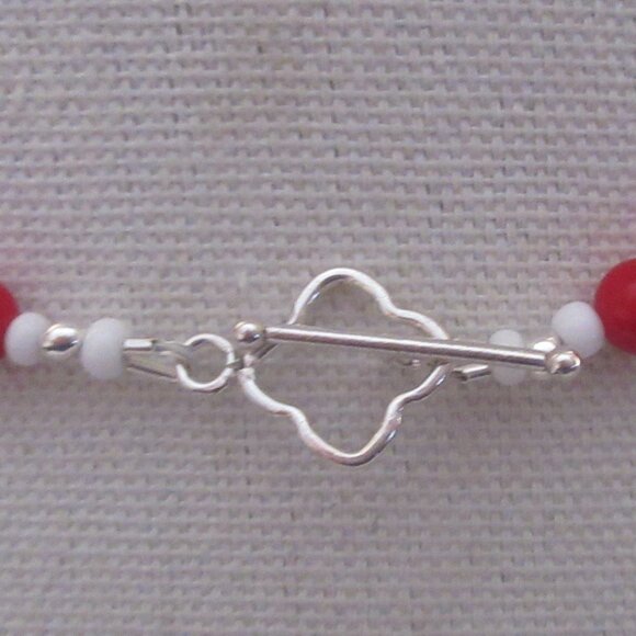 PRICE DROP! Handmade Santa Lamp Work Necklace Red White Green Sterling Clasp - Picture 3 of 3